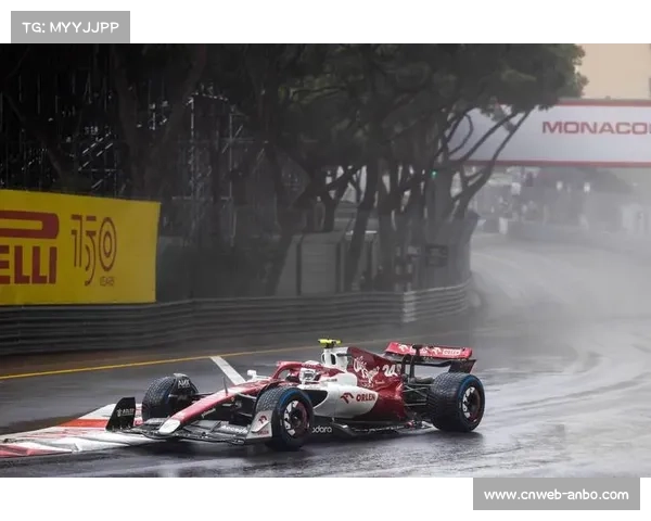 翻车之后：车手李明驾驶受损车辆完成最后30公里赛段